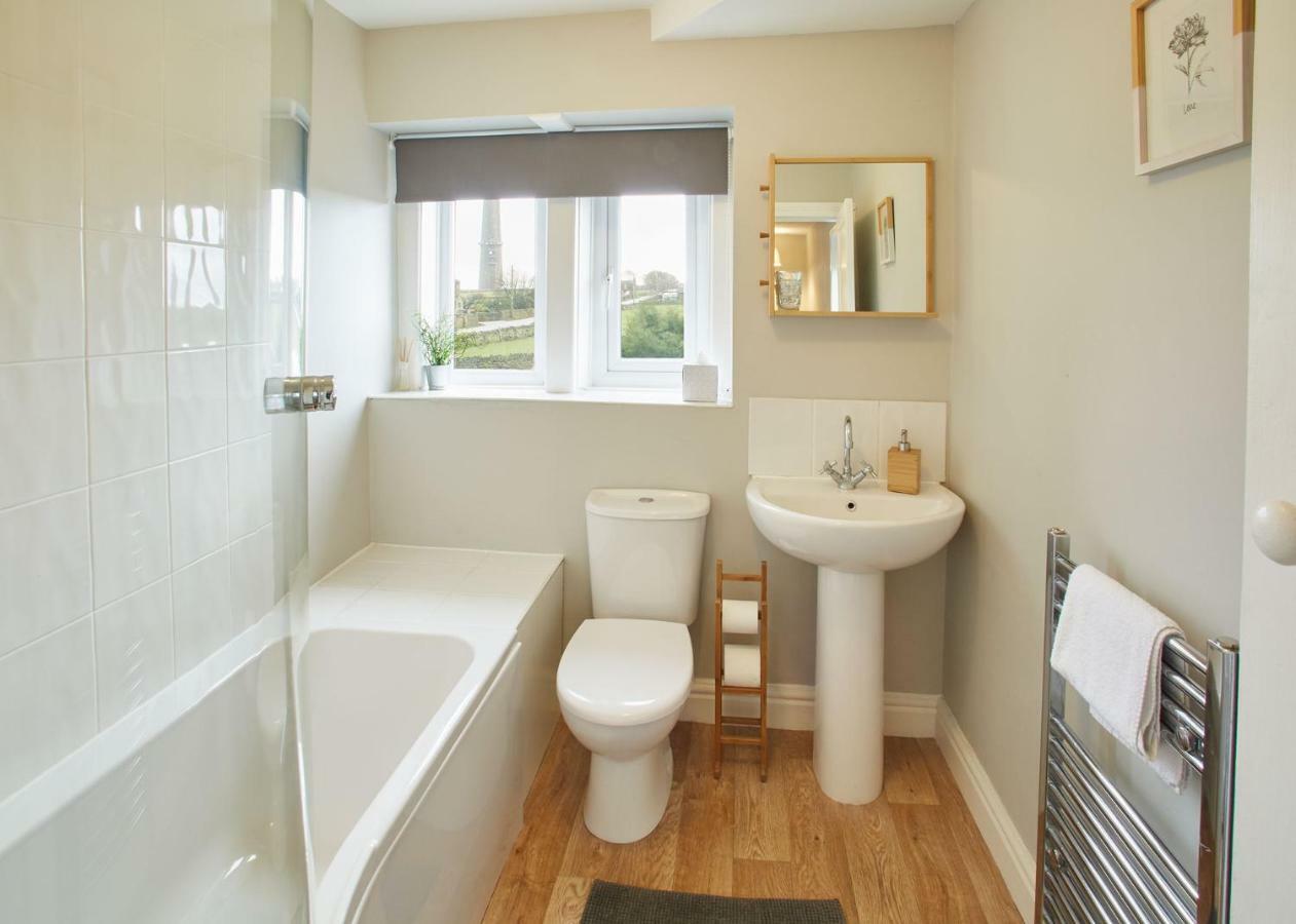 Cosy Cottage Emley Esterno foto